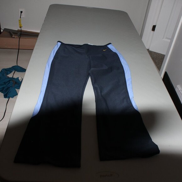 Blue Nike Athletic Pants Size Medium New - Picture 1 of 5